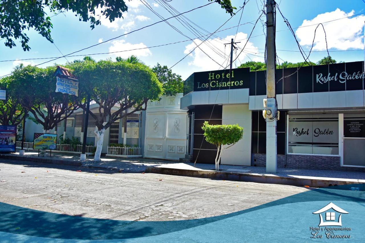 Hotel Y Apartments Los Cisneros Managua Exterior photo